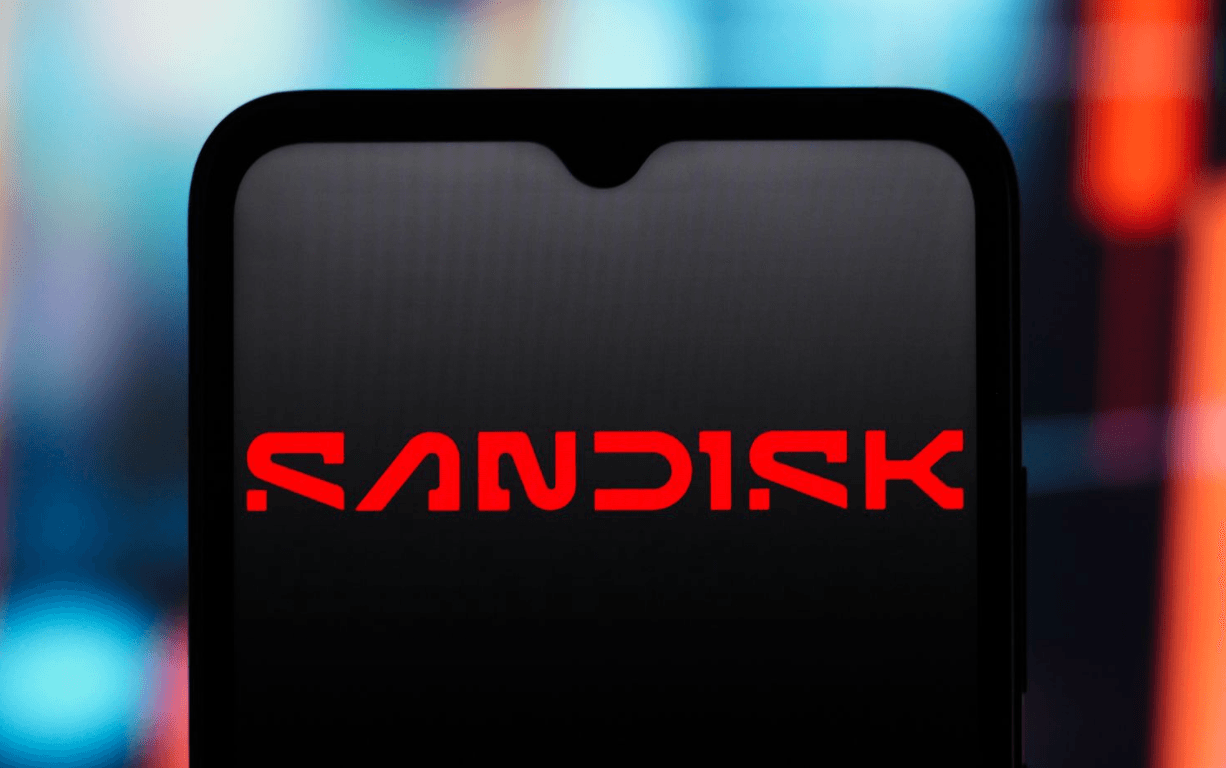 SNDK 股价较历史高点下跌 33%:AI 存储热潮真的结束了吗?